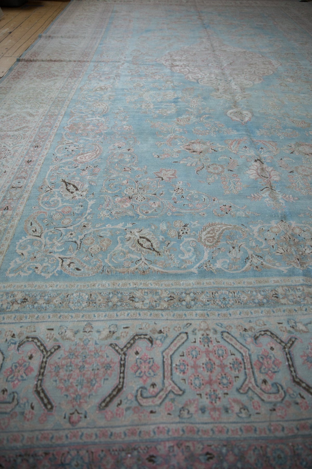 10x16.5 Vintage Distressed Meshed Carpet