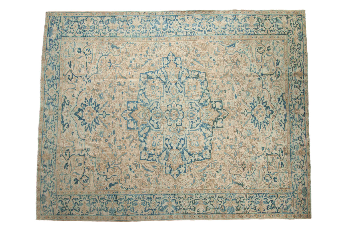 9.5x12.5 Vintage Distressed Heriz Carpet
