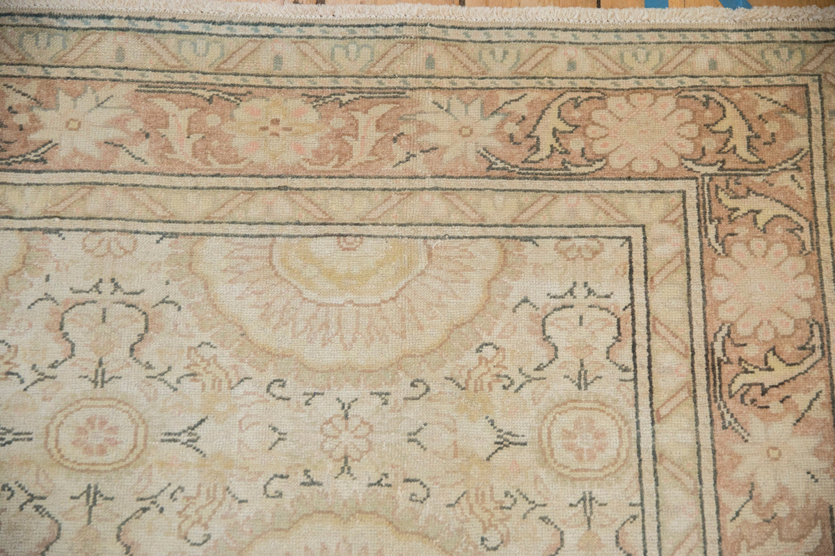6.5x9.5 Vintage Distressed Kaisary Carpet