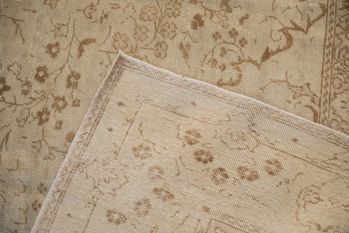 6.5x10 Vintage Distressed Kaisary Carpet