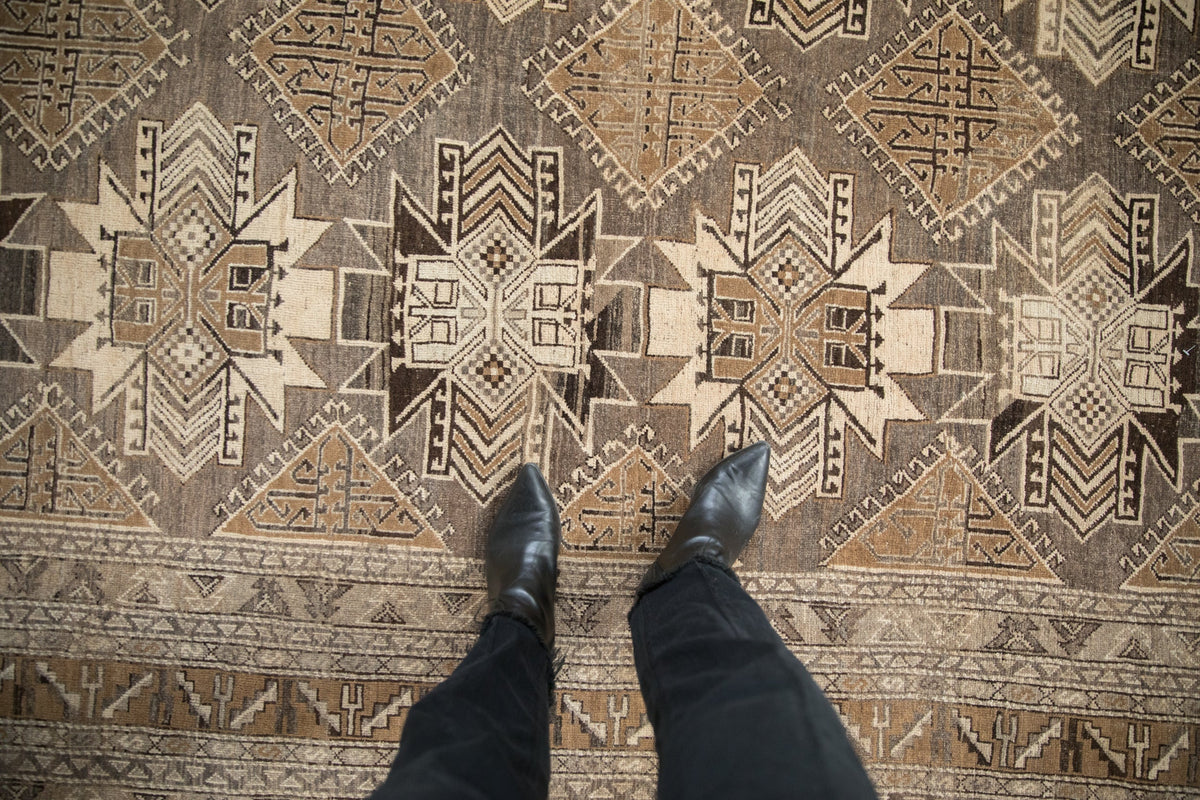 7x9.5 Vintage Distressed Kars Carpet