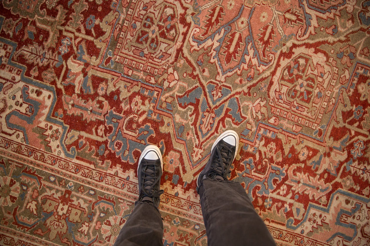 9.5x13 Vintage Distressed Heriz Carpet