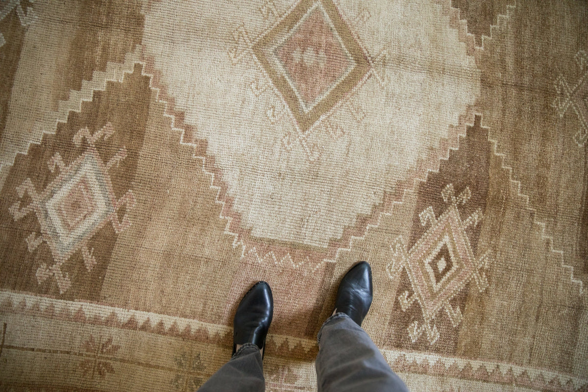 7.5x11 Vintage Distressed Kars Carpet