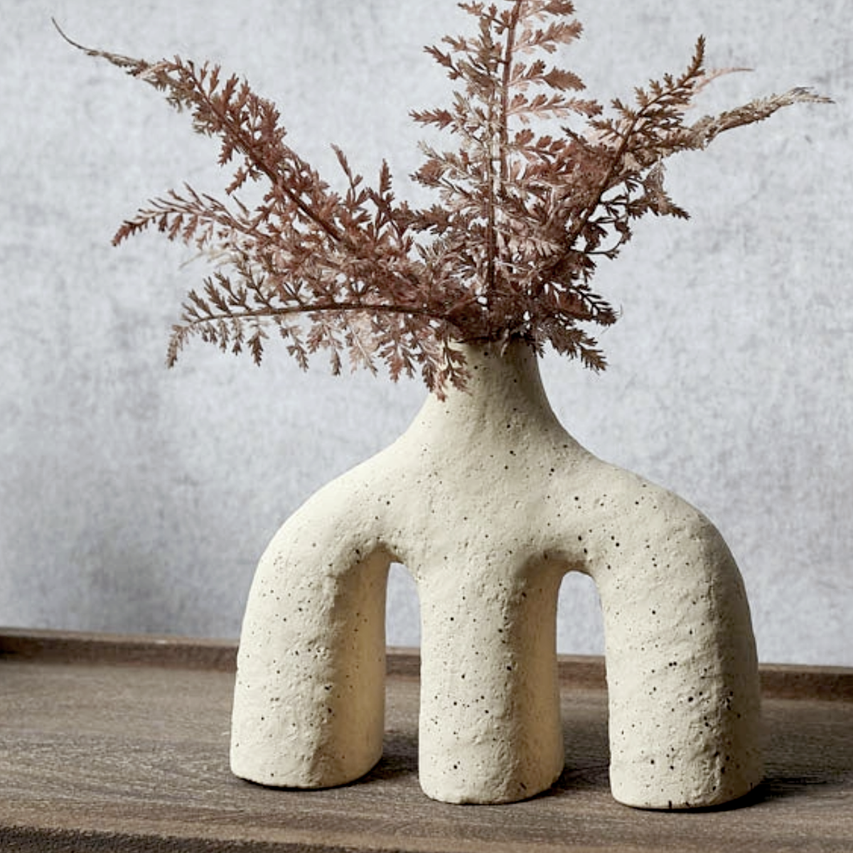 Everett Vase - Source by Studio Skara, view 3