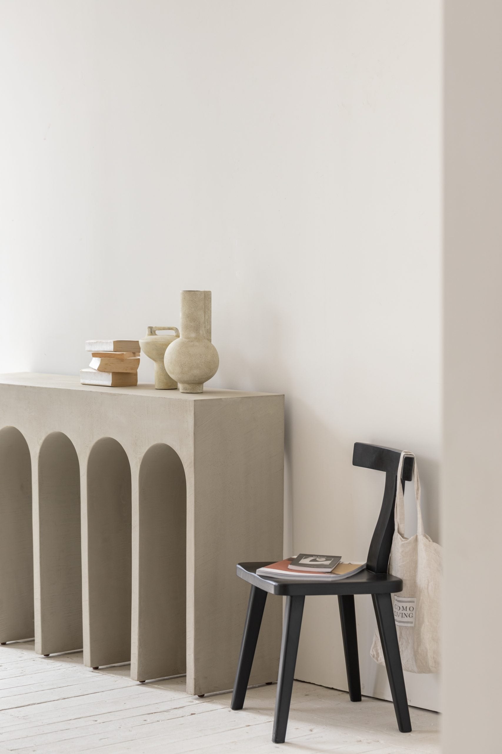Hydra Console Table image 5