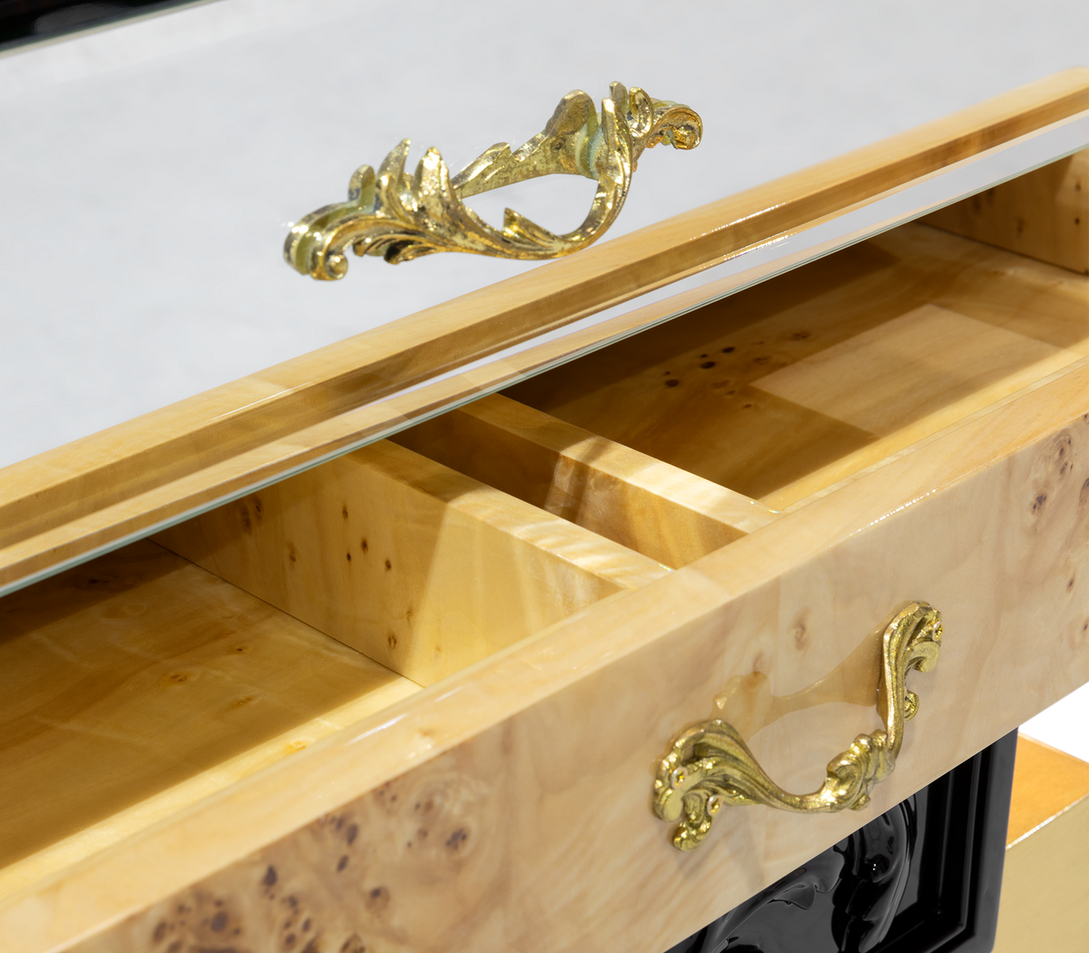 Frank Nightstand by Boca do Lobo – view 8