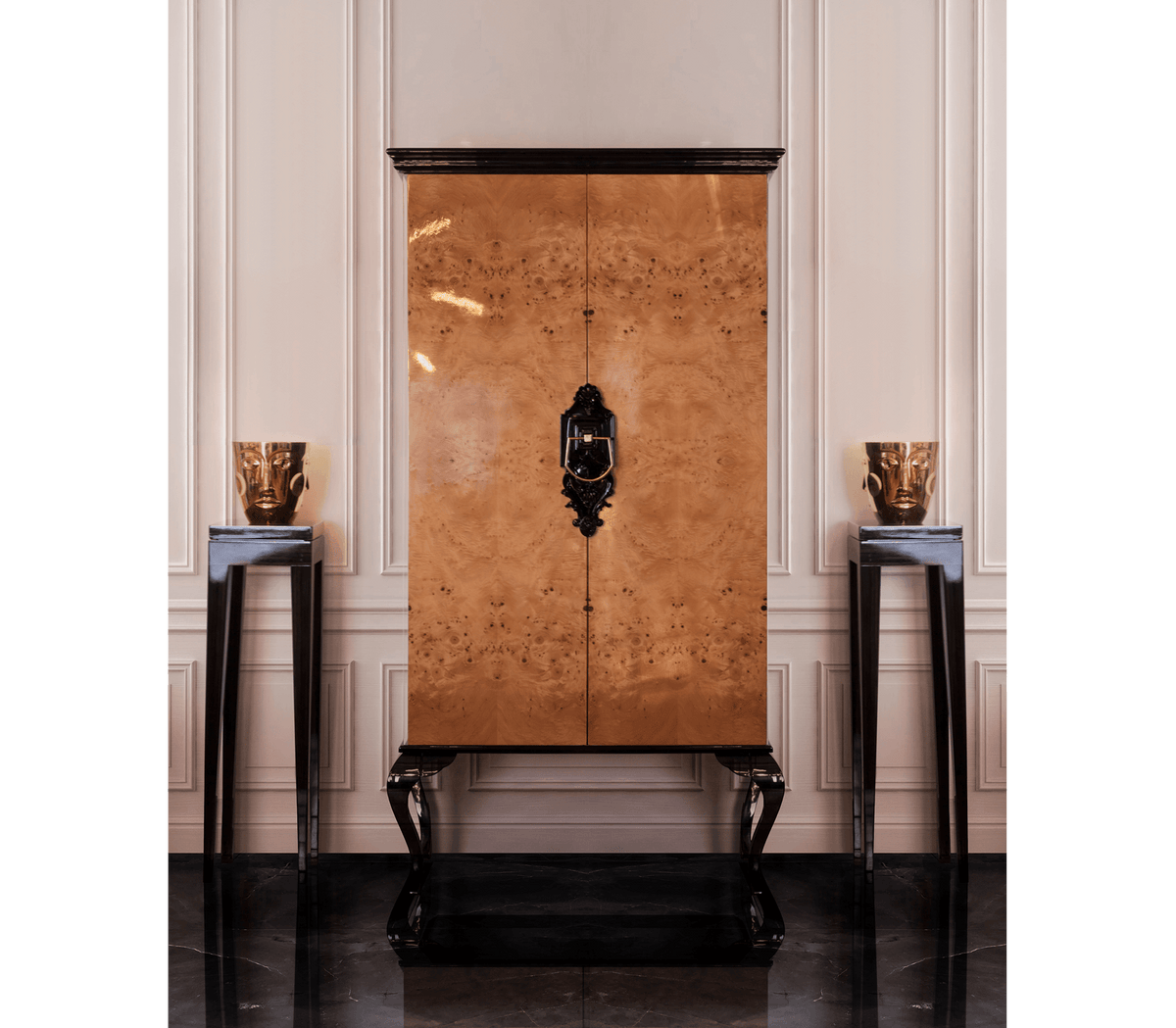 Franklyn Display Case by Boca do Lobo – view 2