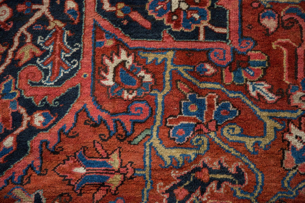 9x12 Vintage Heriz Carpet