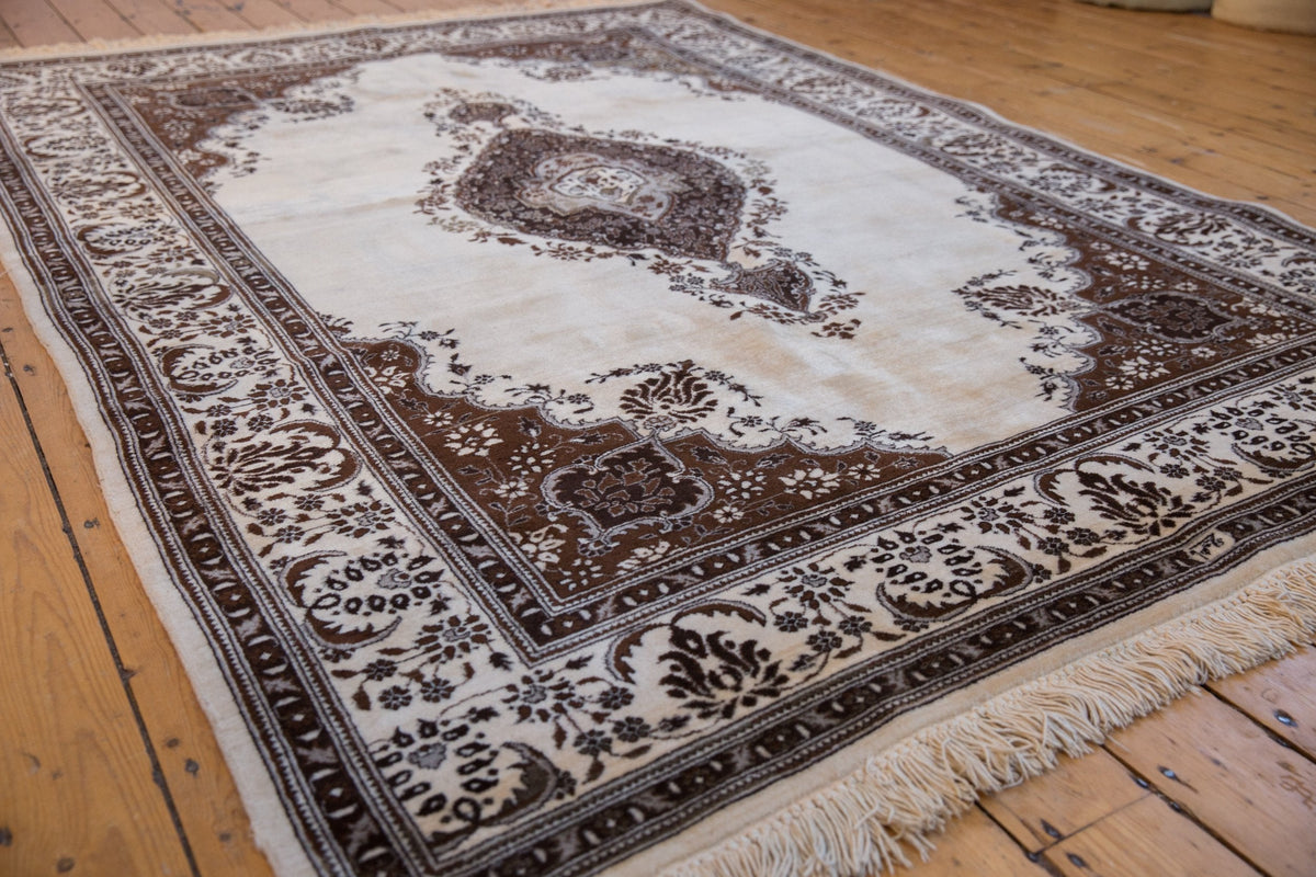 6.5x9 Vintage Tabriz Carpet
