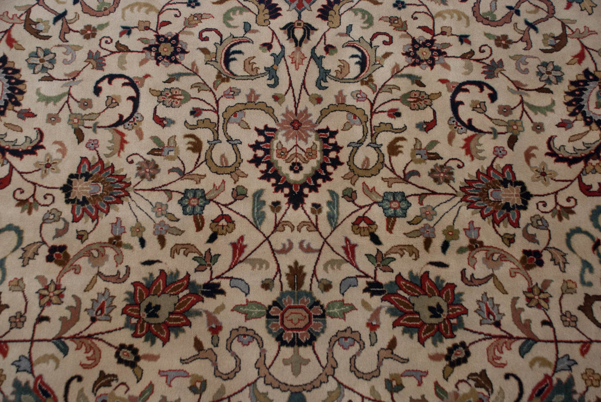 10x14 Vintage Agra Carpet