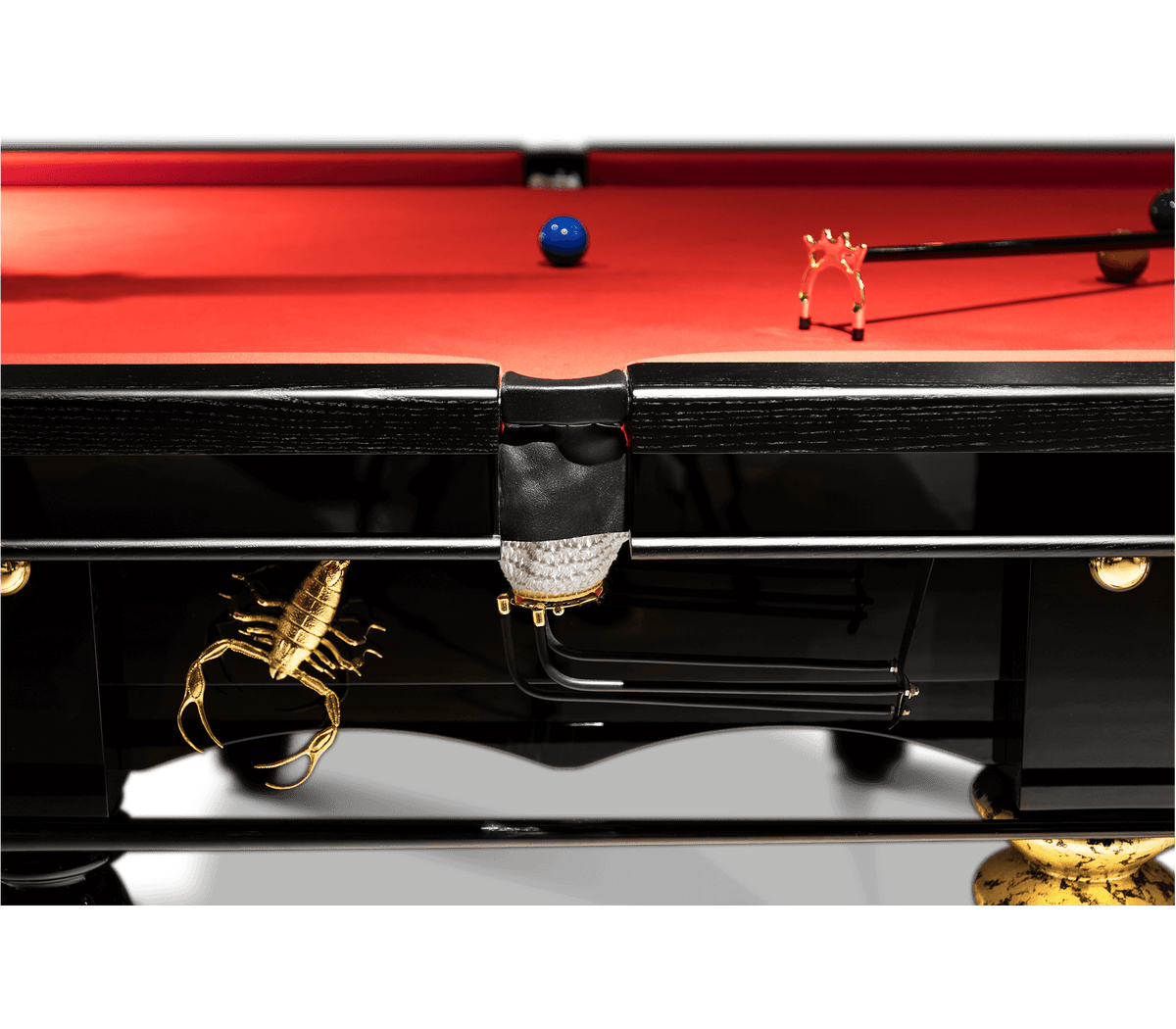 Metamorphosis Red Snooker by Boca do Lobo – view 6