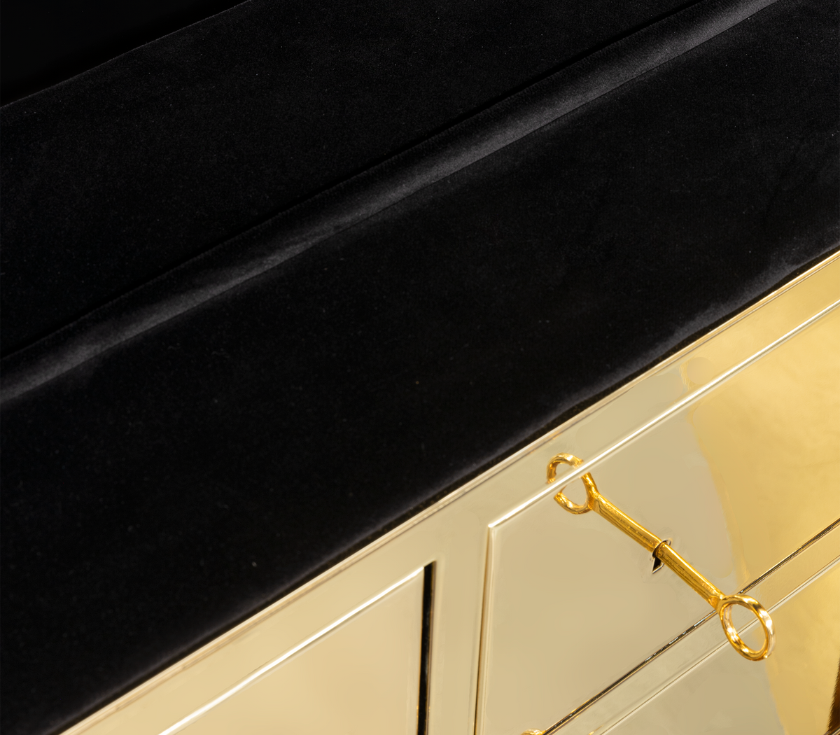 Millionaire Silver Luxury Safe by Boca do Lobo – view 10