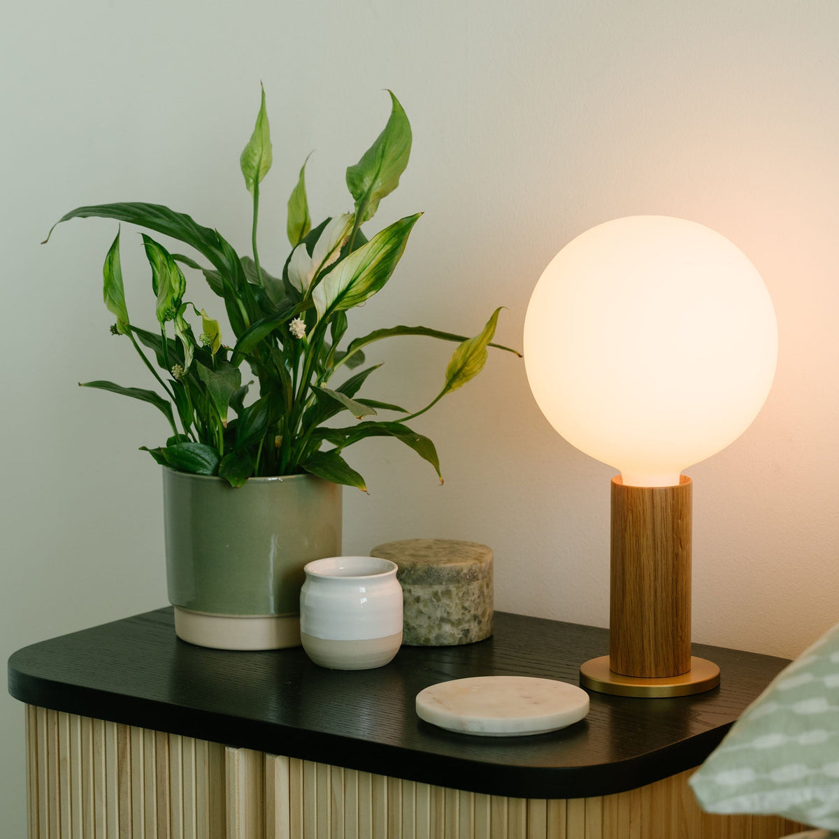 Knuckle Table Lamp + Bulb (Collective)