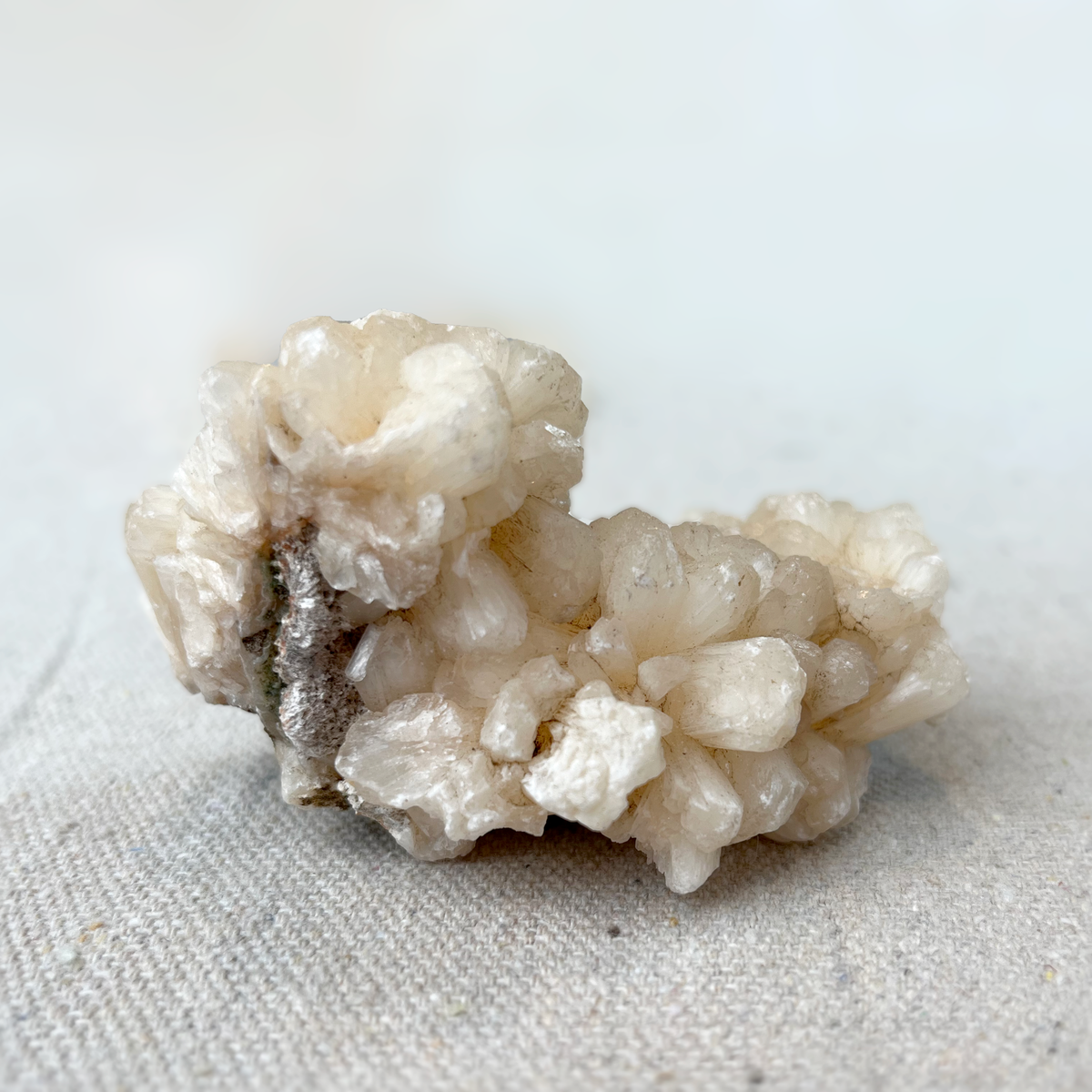 Small Stilbite Cluster - Source by Studio Skara, view 3