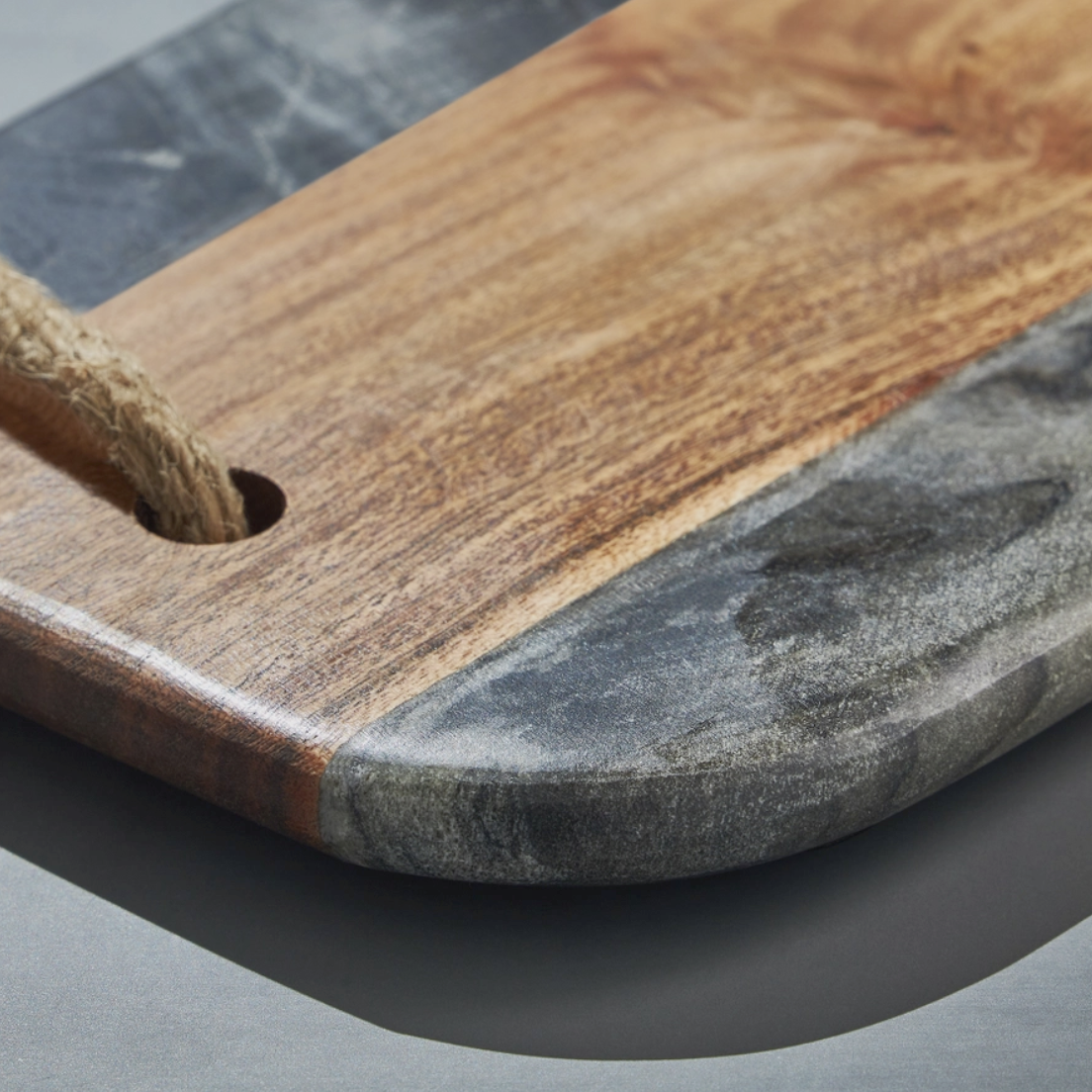 Sahaana Cutting Board - Source by Studio Skara, view 3