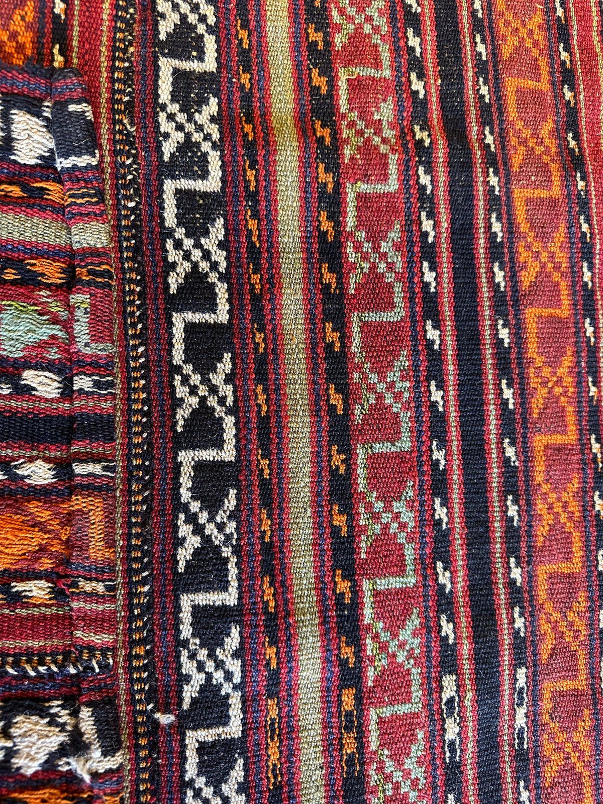 Antique Caucasian Soumak Rug 6x7 | Rust, Navy & Ivory | Hand-Woven Wool Flatweave - Rugistan, view 17