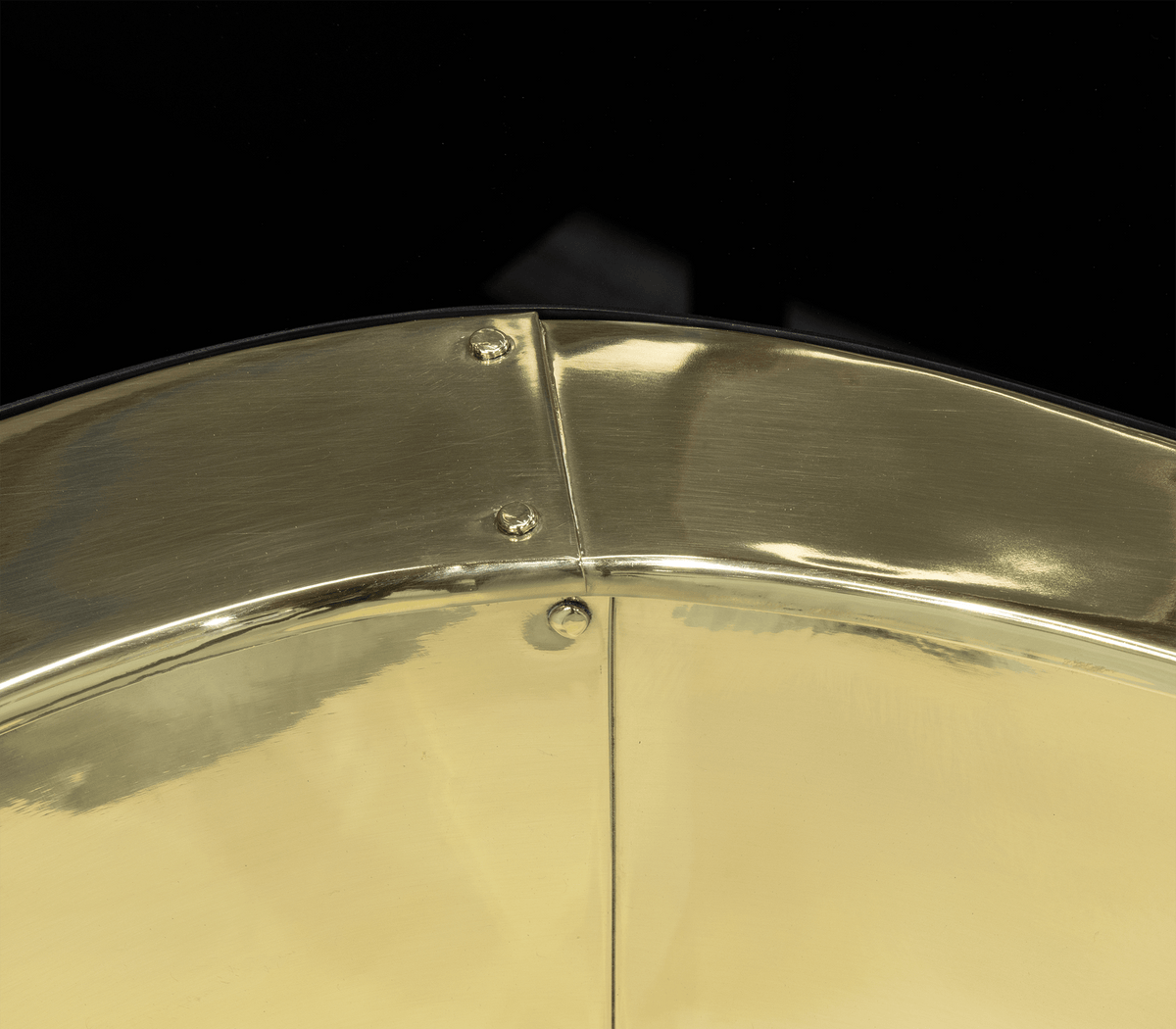 Wave Hammered Brass Center Table by Boca do Lobo – view 6