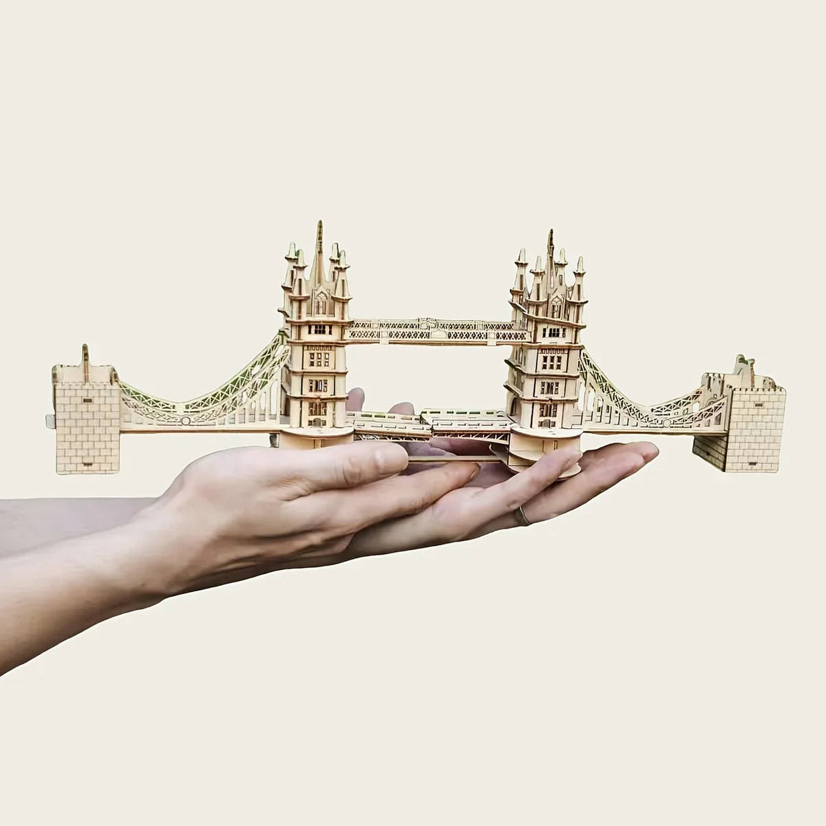 Wooden 3D London Bridge Puzzle Model with Interlocking Pieces