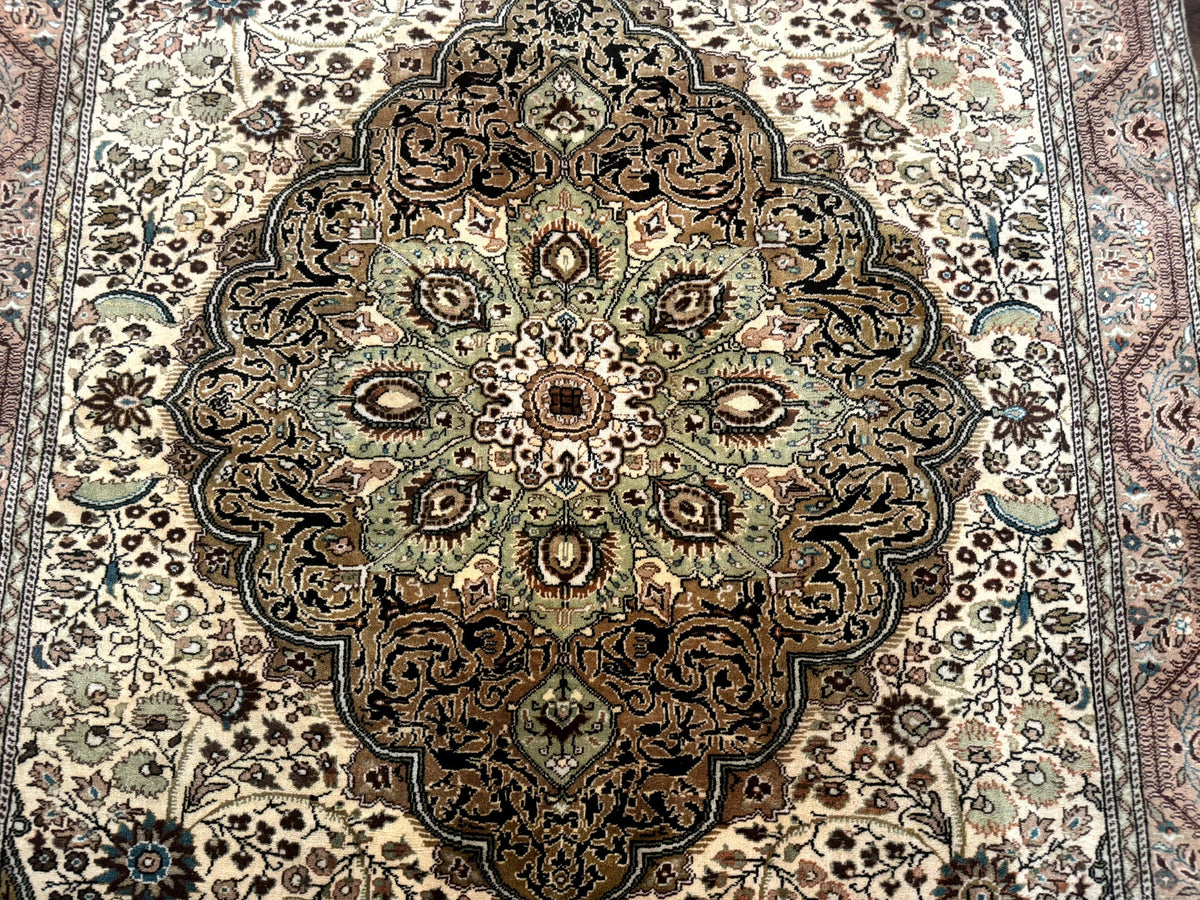 Turkish Sivas Rug 6x9, Floral Medallion, Vintage Handmade Wool Carpet - Jewel Rugs, view 4