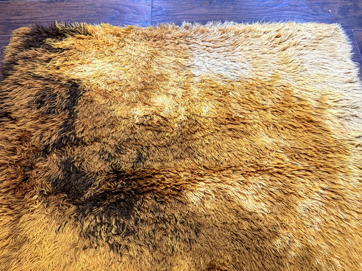 Rya Shag Rug 4.6 x 6, Shades of Yellow, Mid Century Vintage Carpet - Jewel Rugs, view 4