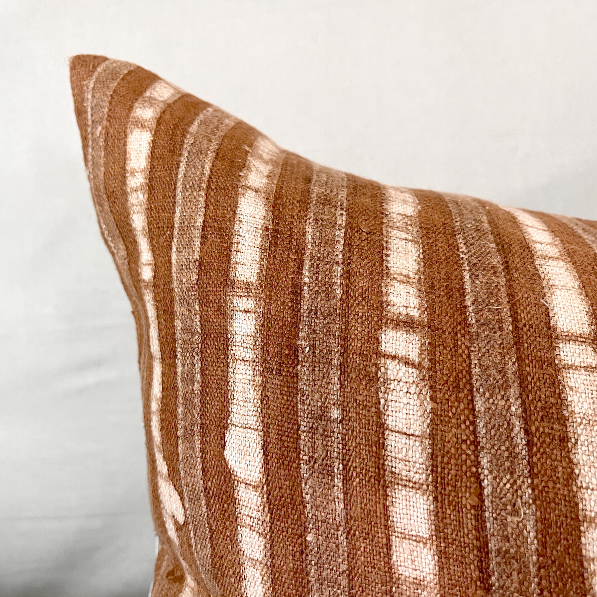 Vintage Fabric Pillow #T.1040 - Source by Studio Skara, view 4