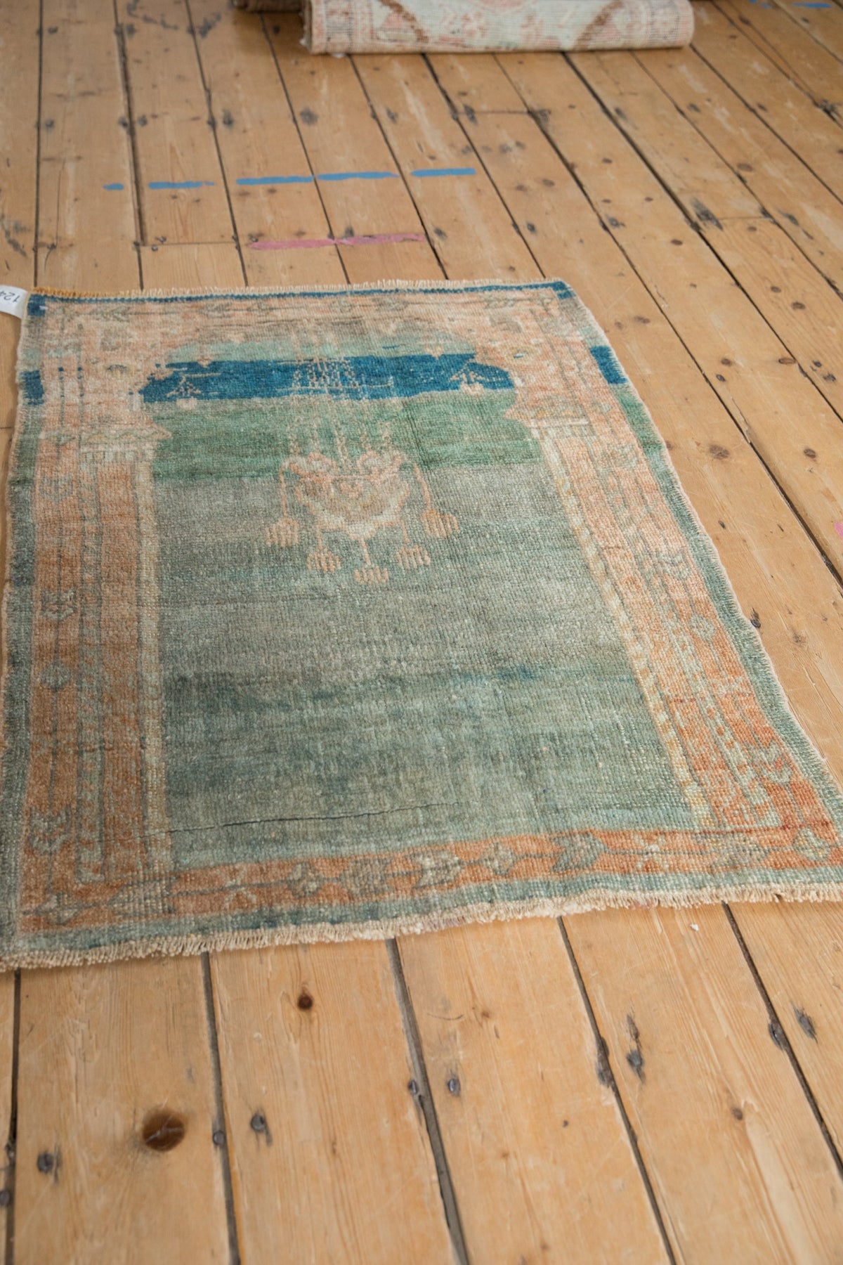 2.5x3.5 Vintage Oushak Rug