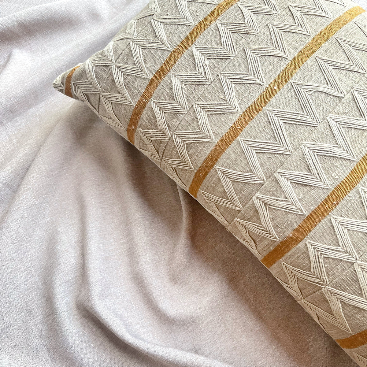 Vintage Fabric Pillow #T.1054 - Source by Studio Skara, view 3