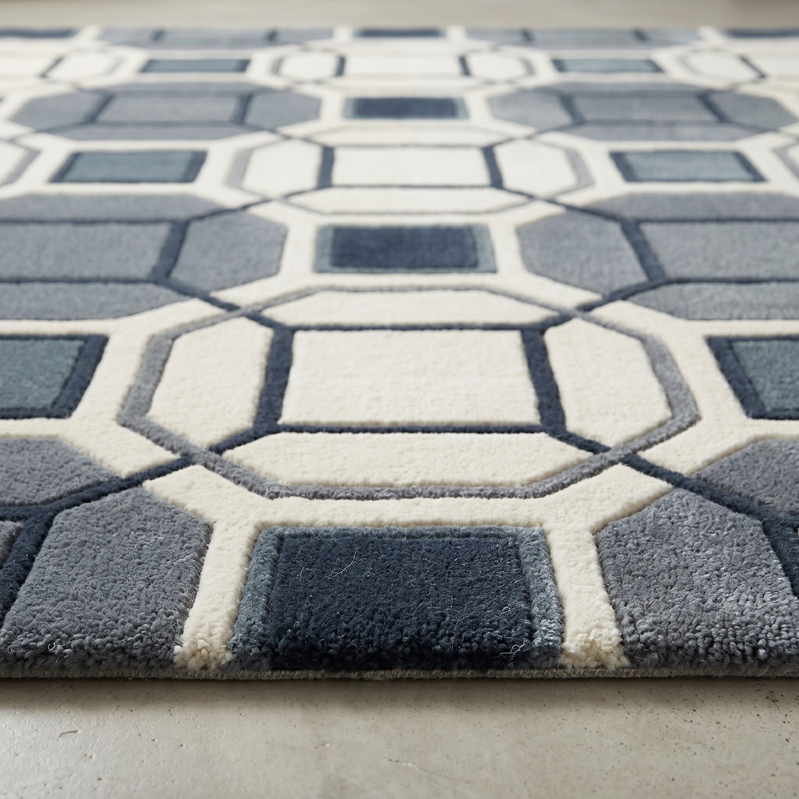 Geometric Lattice Hand Tufted Wool Rug | Blue, Grey & Ivory Contemporary Area Rug — 2x3 ft'
