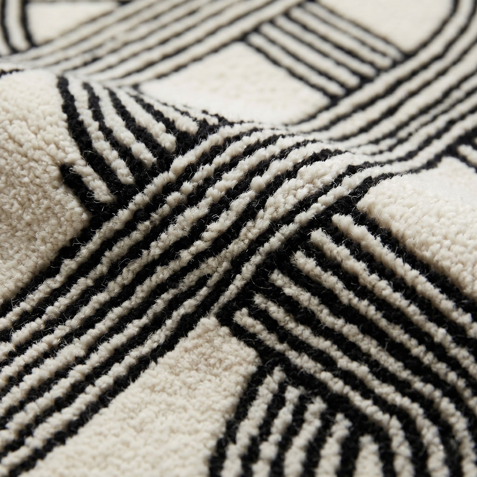 Modern Optical Illusion Hand Tufted Wool Rug | Black & Ivory Geometric Knot Pattern Area Rug — 2x3 ft'