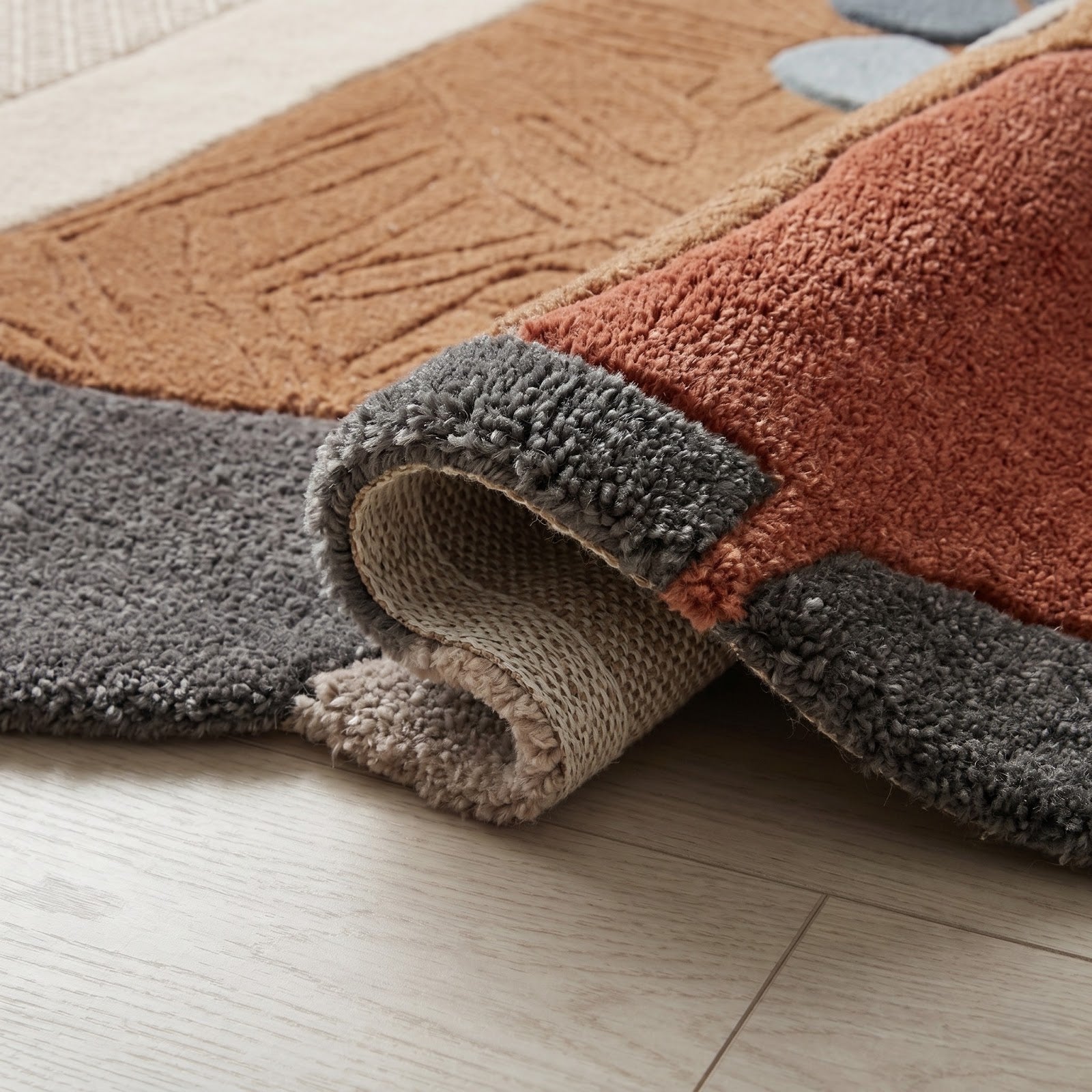 Abstract Organic Hand Tufted Wool Rug | Irregular Shape Modern Area Rug — 2x3 ft'
