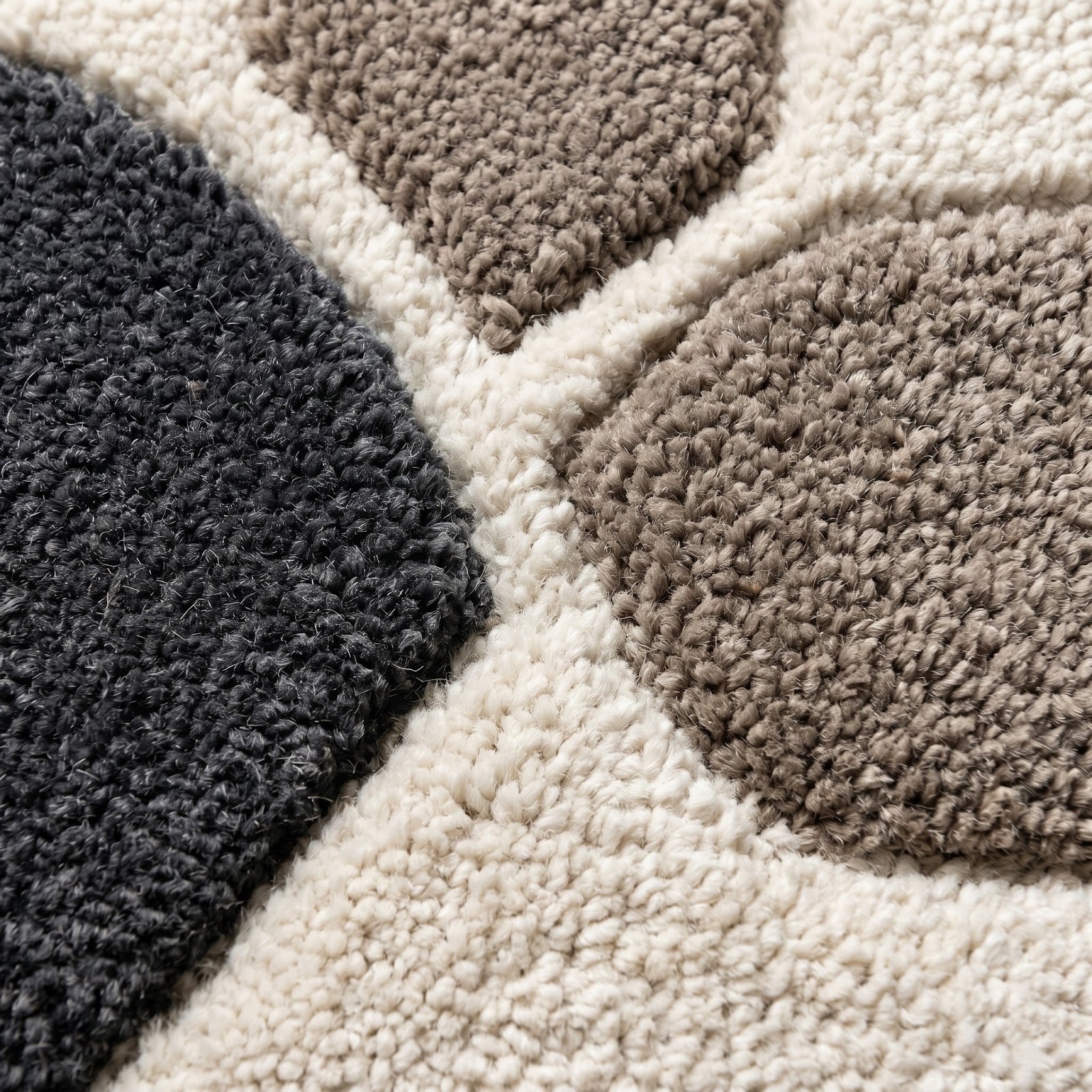 Irregular Mosaic Hand Tufted Wool Rug | Abstract Stone Pattern Area Rug — 2x3 ft'