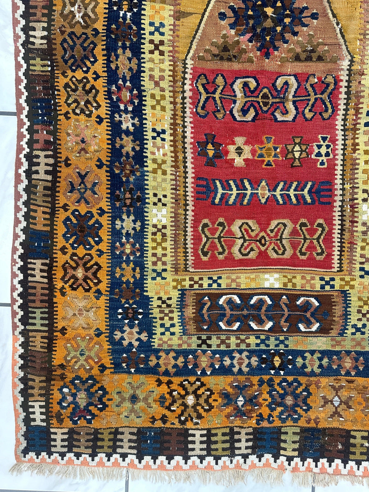 Antique Turkish Prayer Rug 4x7 | Gold, Navy & Red | Hand-Woven Wool Flatweave - Rugistan, view 5