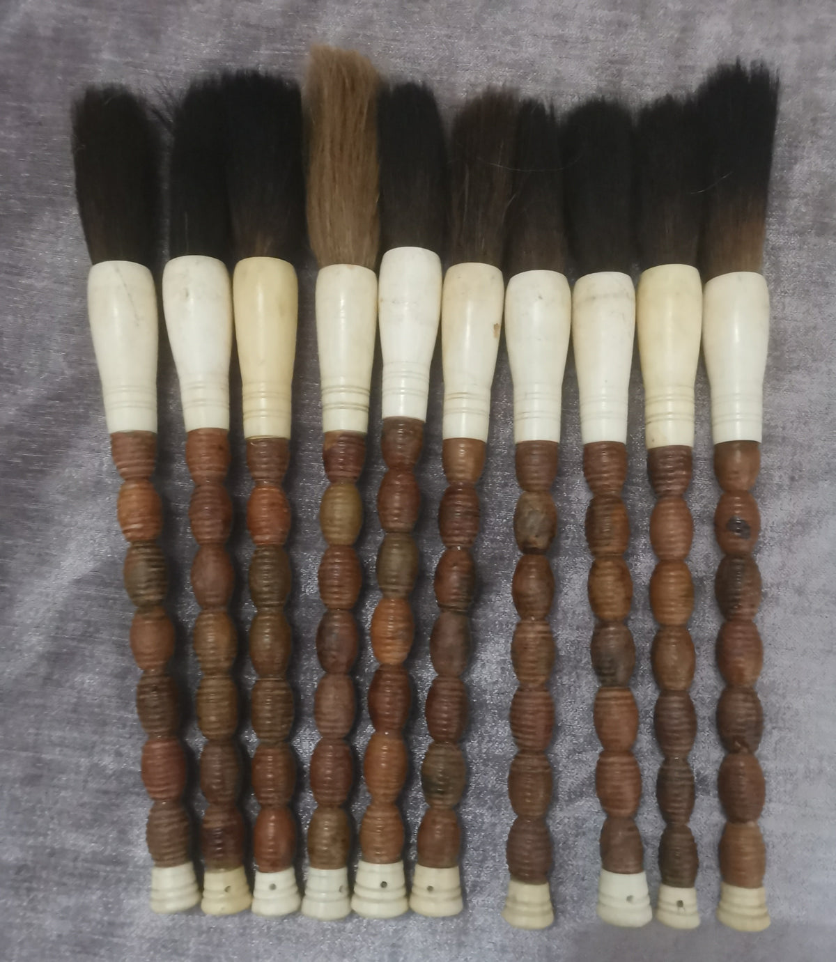 Approx.11" BrownJade calligraphy brush with strips