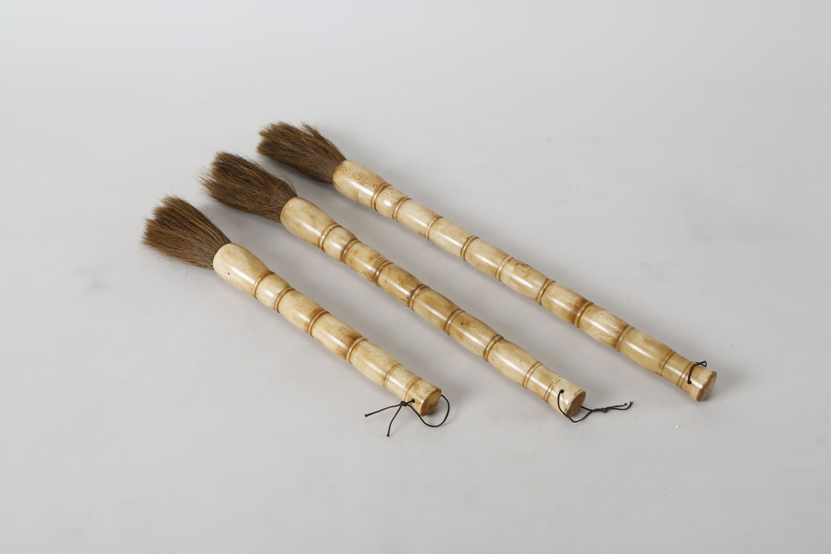 Dark Bone Drum Calligraphy Brush - XL