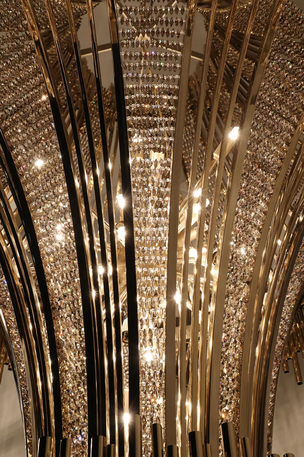 Scala Chandelier by Luxxu – view 6