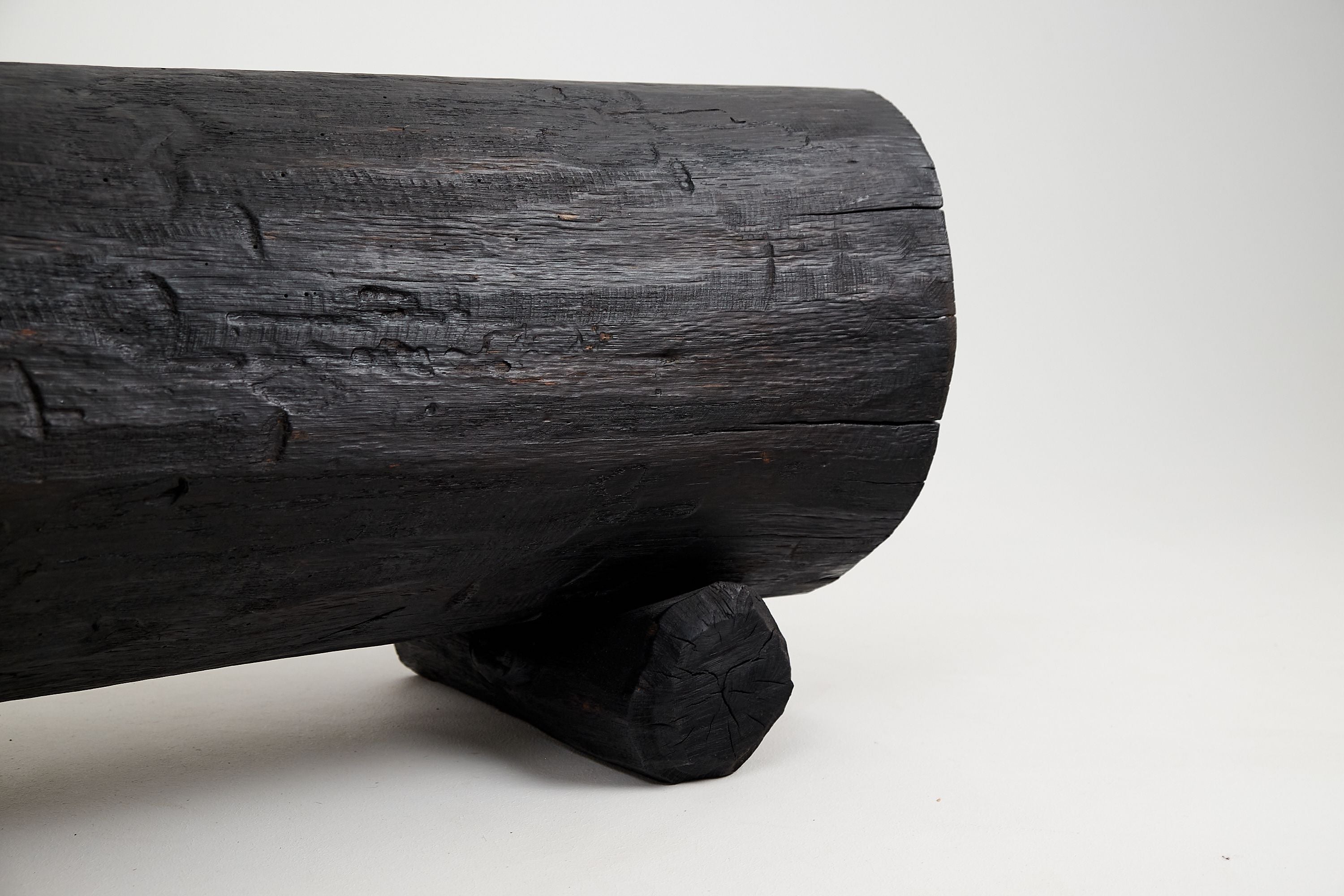 Jownik, Charred Hollow Log Bench â Primitive Form, Bold Presence - image 15