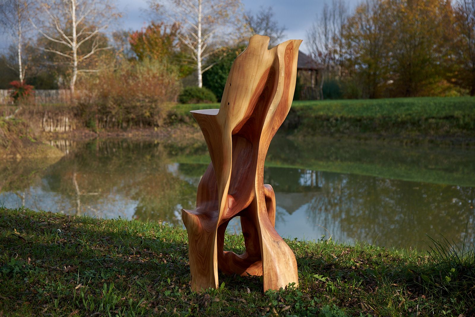 Makha, Flowing High-Back Bar Chair â Carved Sculpture in Natural Hardwood - image 2