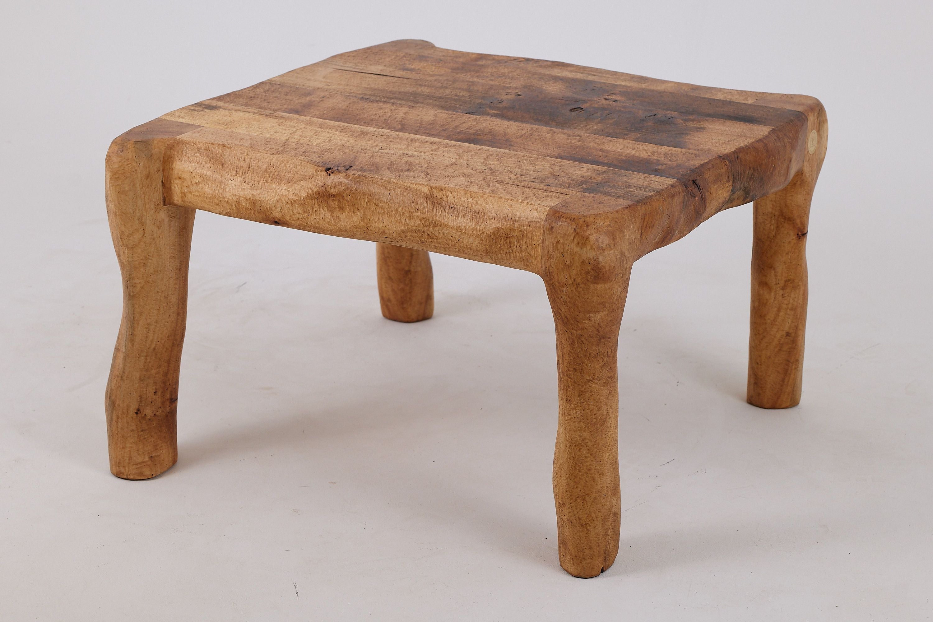 Jownik, Square Burl Table â Rustic Balance in Solid Wood - image 2