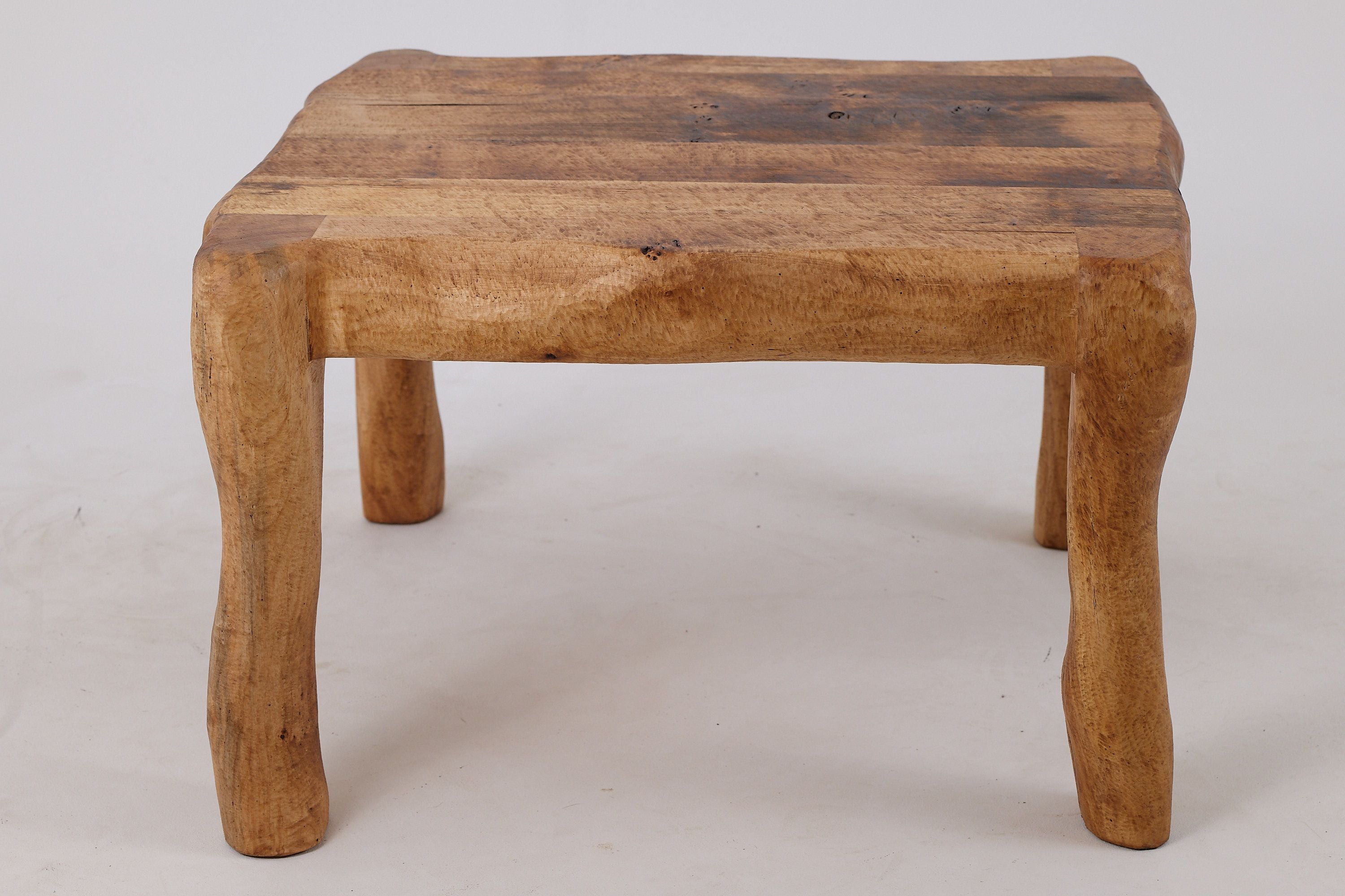 Jownik, Square Burl Table â Rustic Balance in Solid Wood - image 4