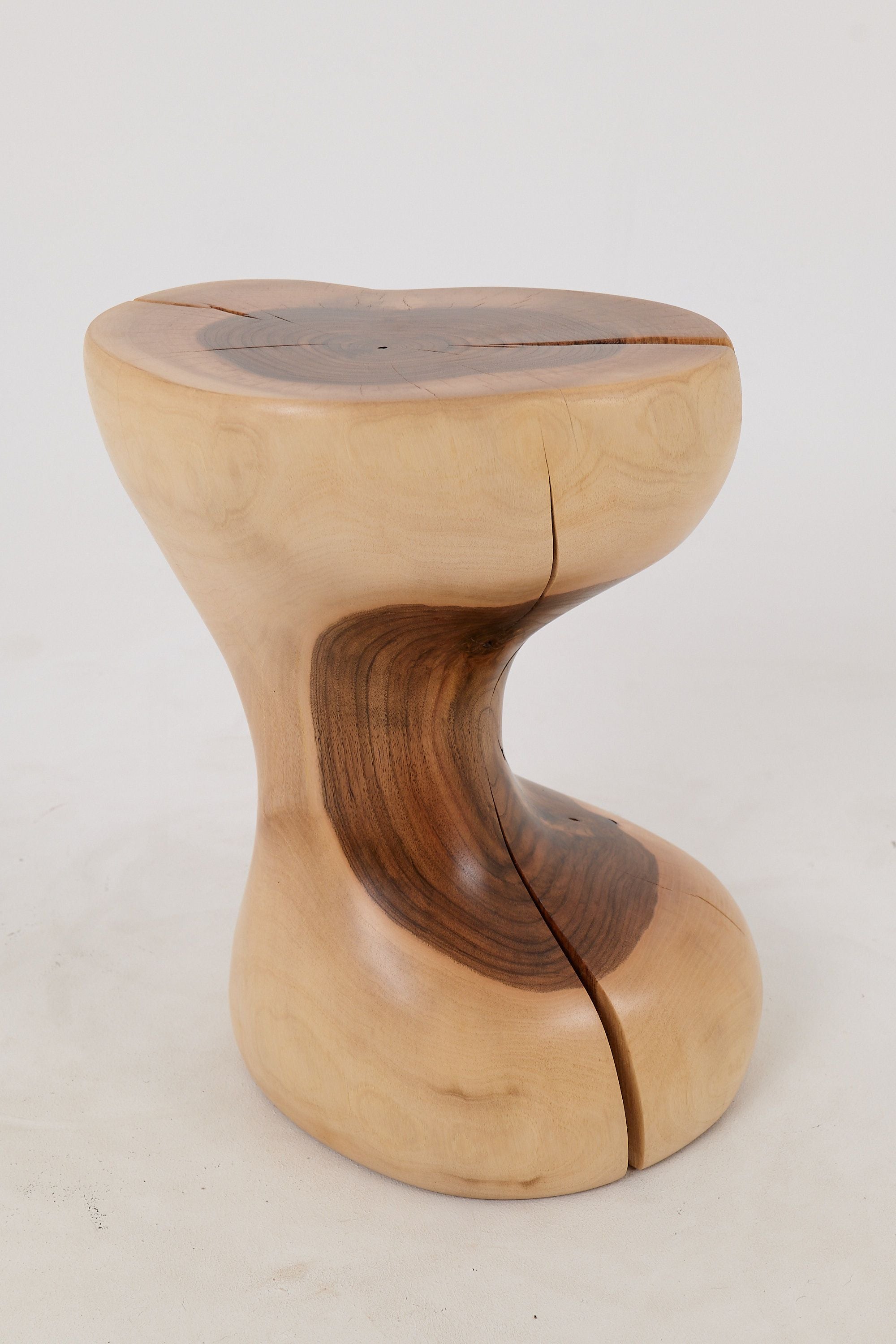 Leszy, Hourglass Side Table ��������������������������������������������������