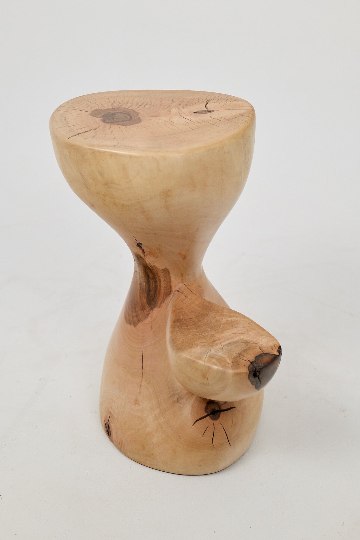 Leszy, Sculptural Side Table Carved in Solid Wood - image 4