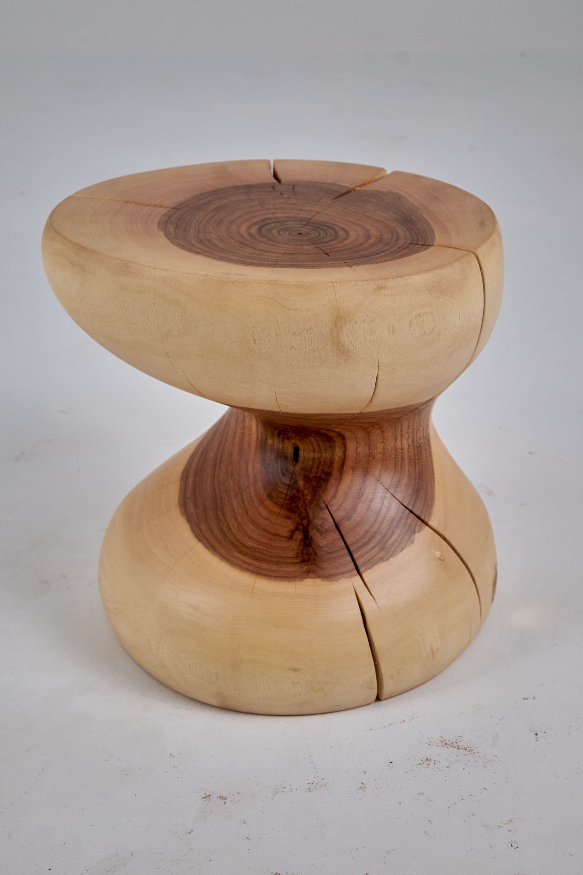 Leszy, Sculptural Side Table Carved in Solid Wood - image 3