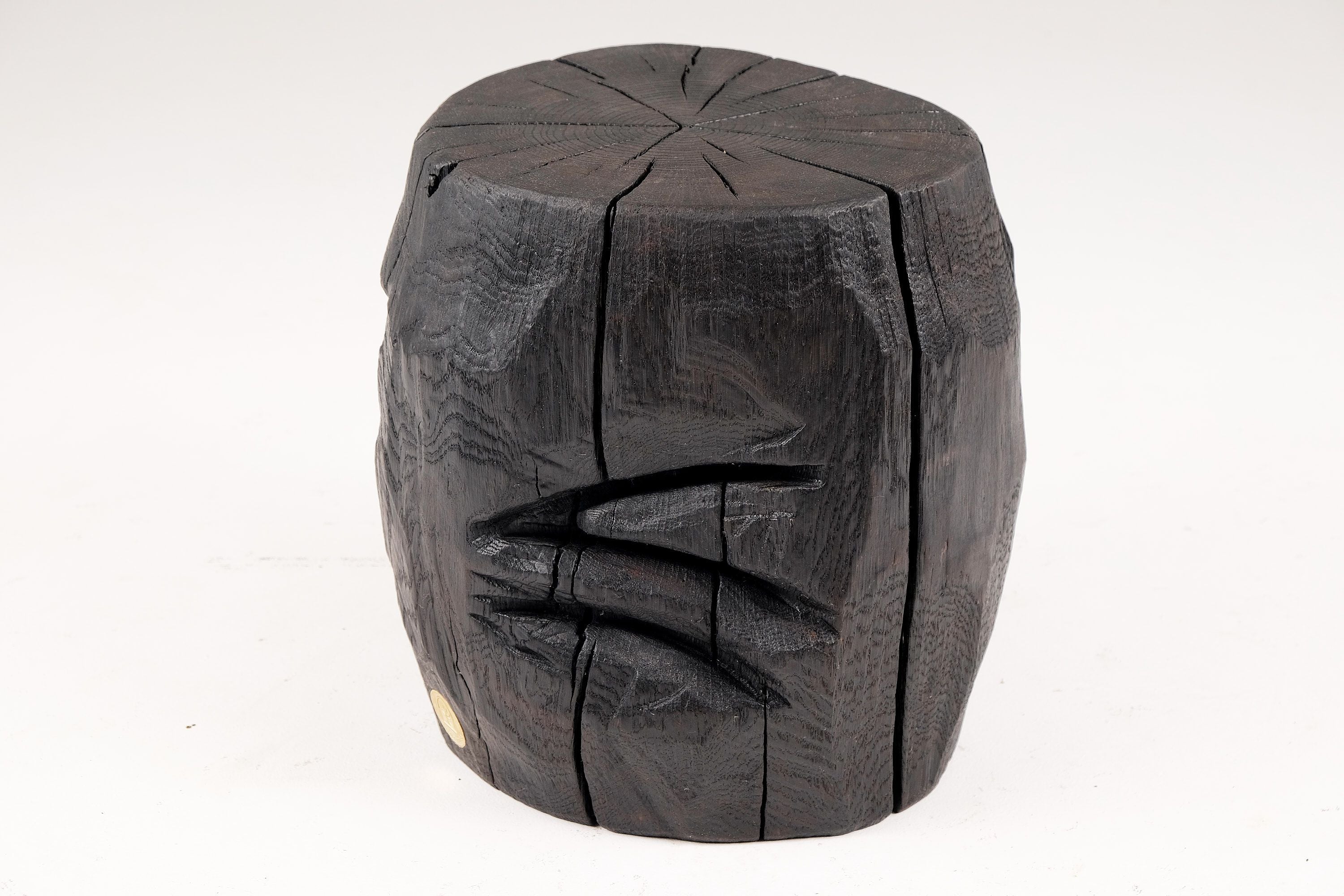 Jownik, Charred Sculptural Stool/Side Table ������������������������������������������������������������������������������������������������������������������������������������������������������������������������������������������������������������������������������������������������������������������������������������������������������������������������������������������������������