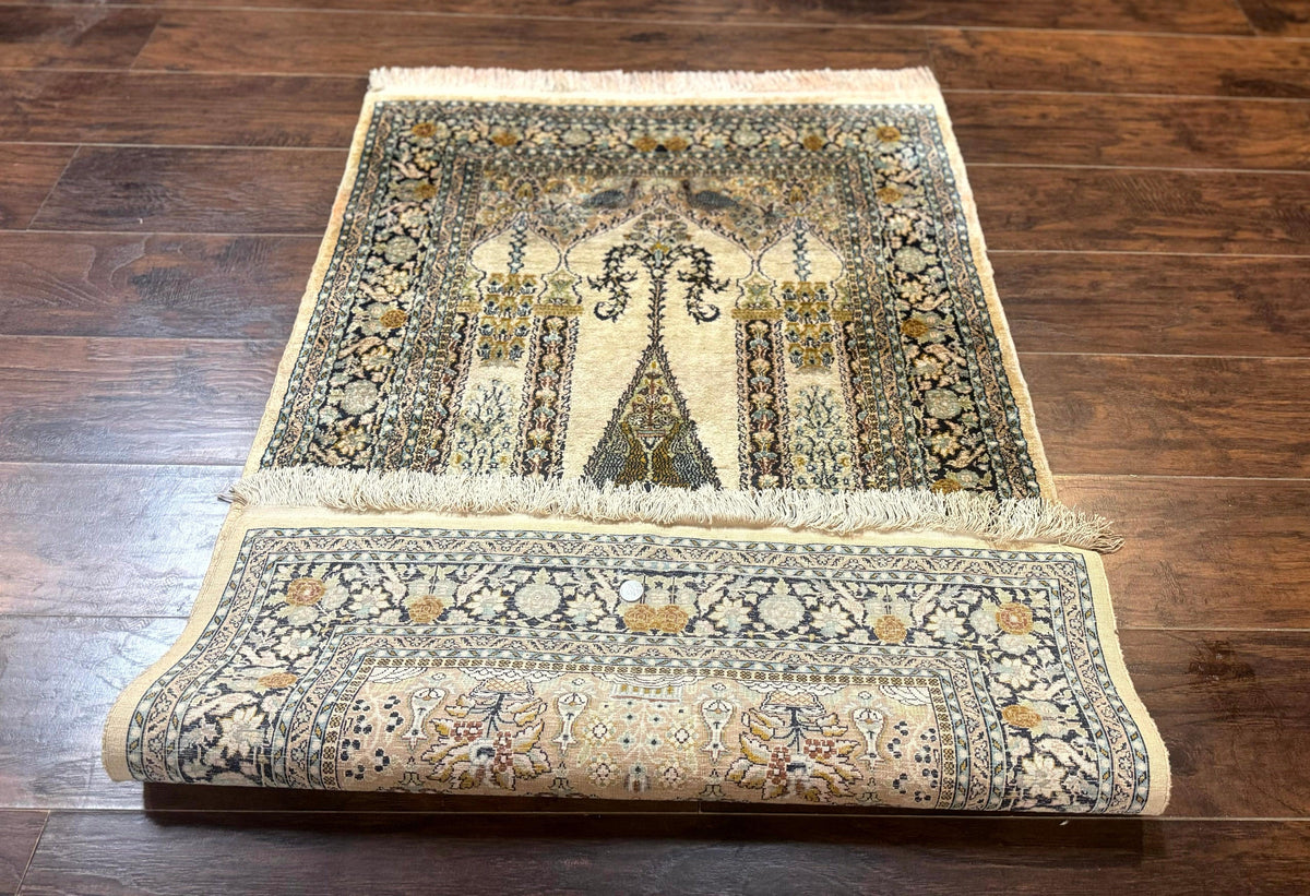 Silk Indian Kashmiri Rug 3x4, Very Fine 400 KPSI, Silk Prayer Rug, Handmade - Jewel Rugs, view 12