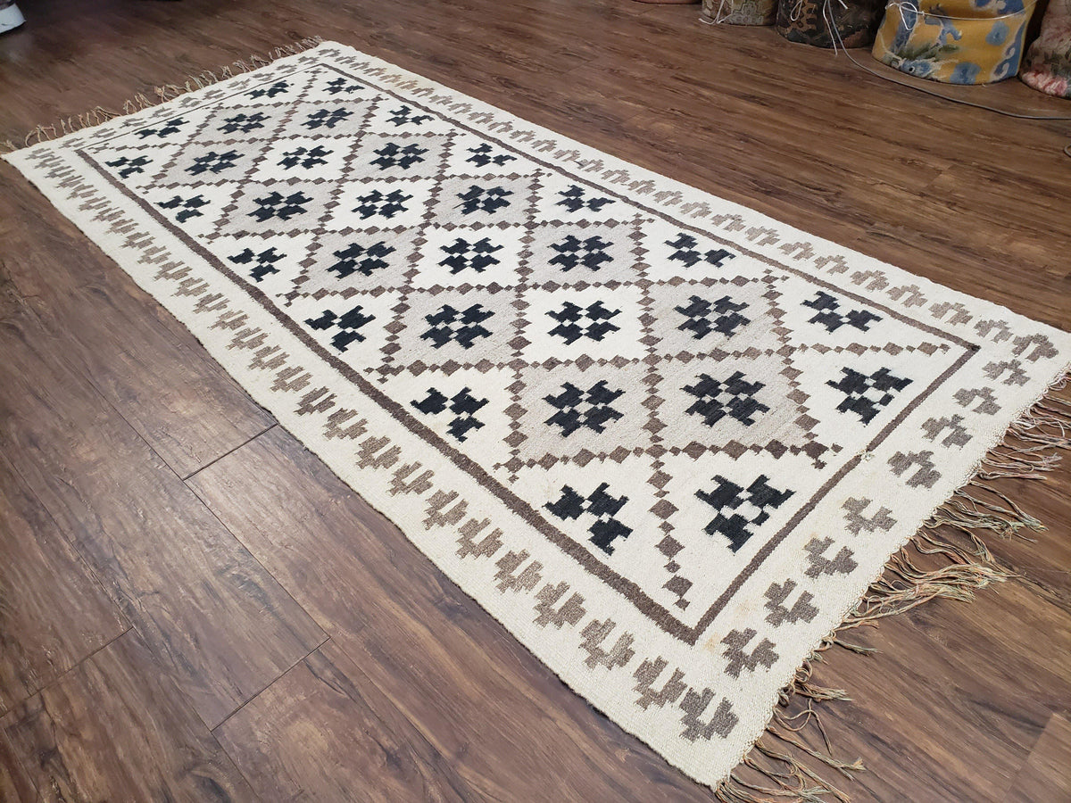 Semi Antique South American Blanket 4x8, Wool Hand-Woven Flatweave Kilim Rug, Handmade Antique Vintage Runner, Ivory & Blue, Diamond Panel - Jewel Rugs, view 4