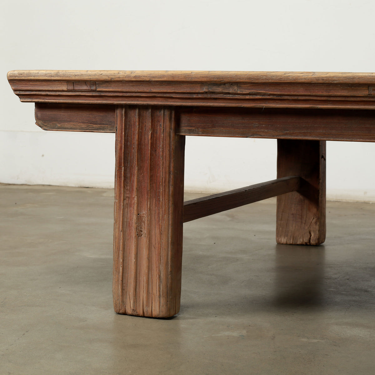 Vintage Extra Large Coffee Table with Round Legs 83.07W43.31D18.5H