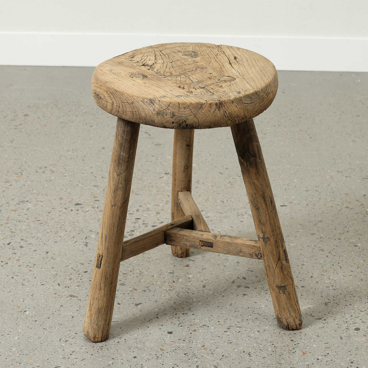 Approx. 13.8 " Round Vintage Table Rustic Thick Top Weathered Natural