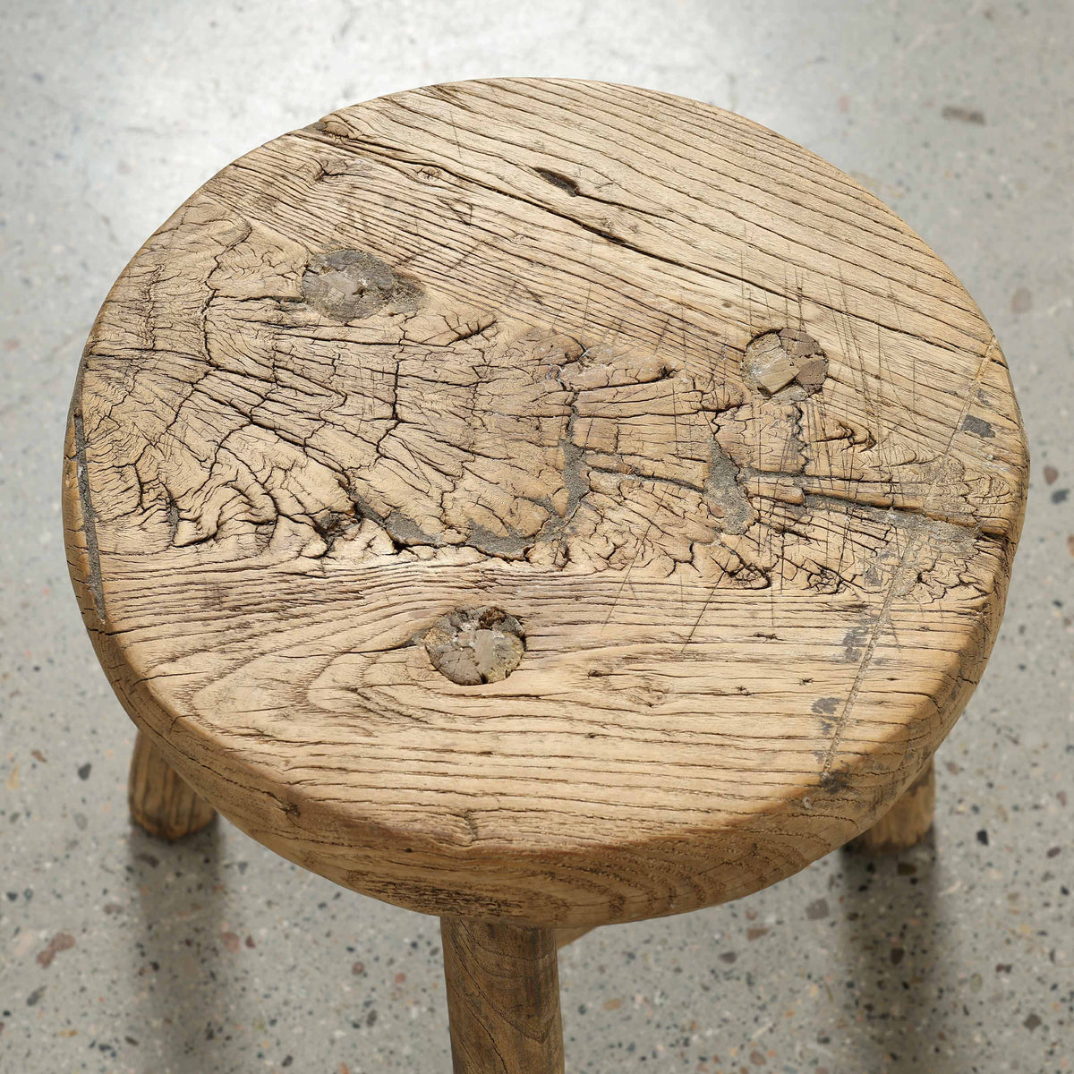 Approx. 13.8 " Round Vintage Table Rustic Thick Top Weathered Natural