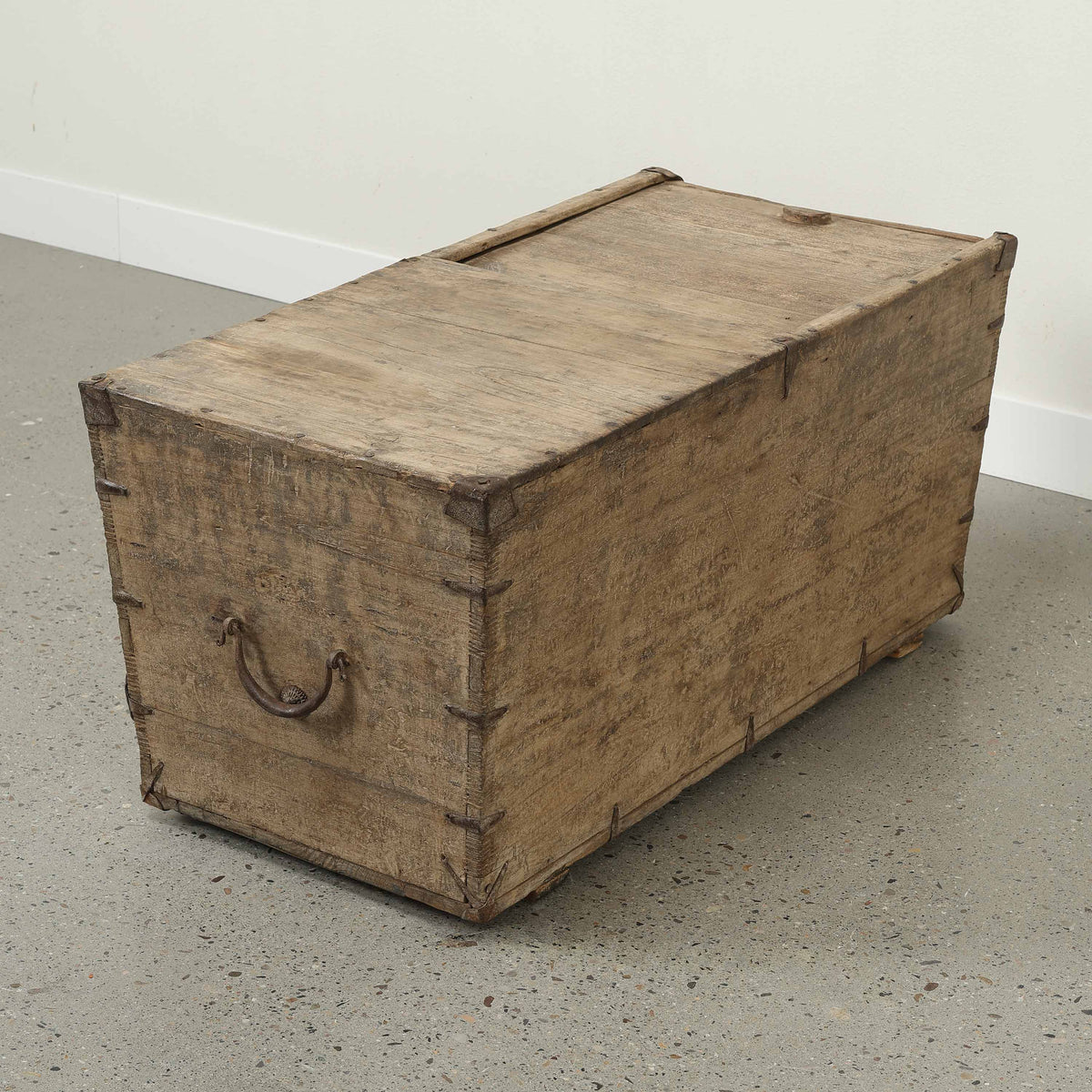 Vintage Storage Trunk Coffee Table with Iron Stapples 42"W 21"D