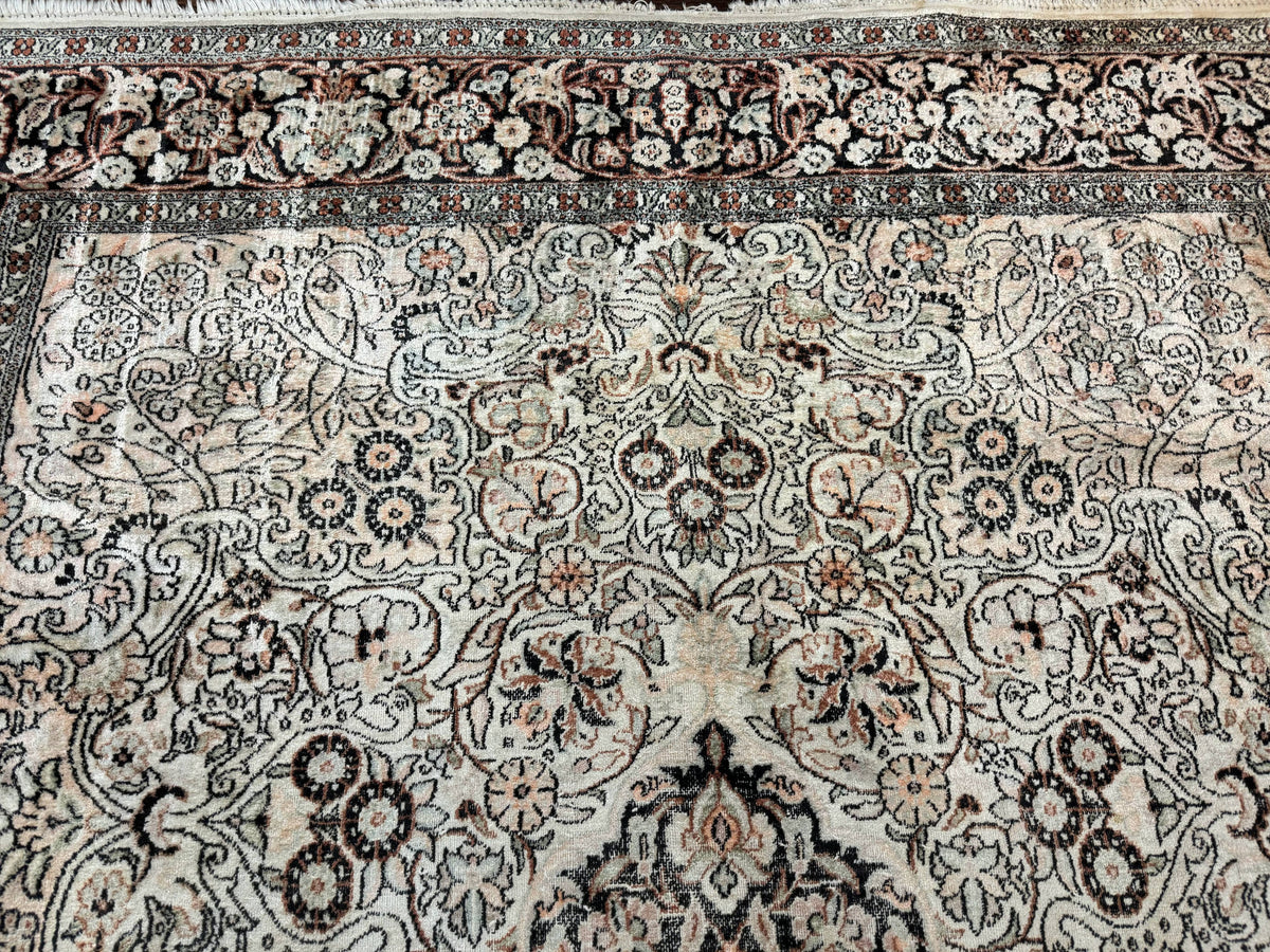 Silk Indian Kashmiri Rug 6x9 - Jewel Rugs, view 3